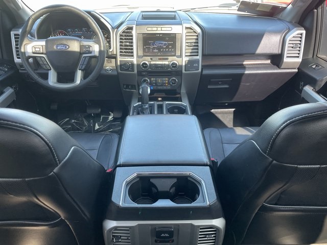 2015 Ford F-150 Lariat photo 14