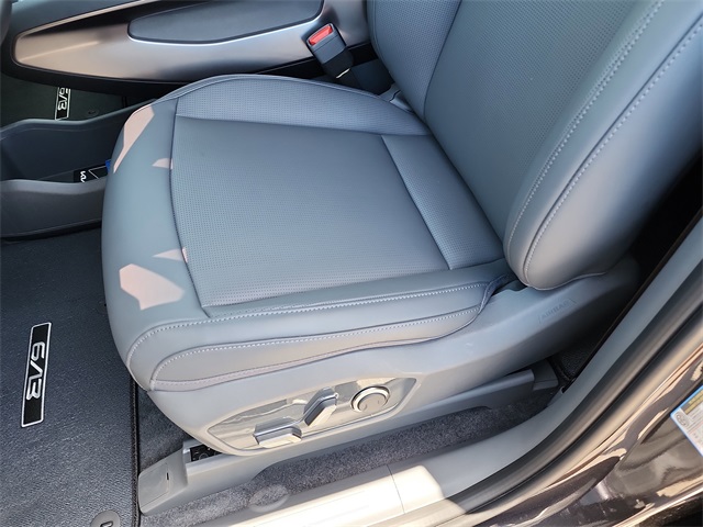 2026 Kia EV9 Light Long Range photo 13