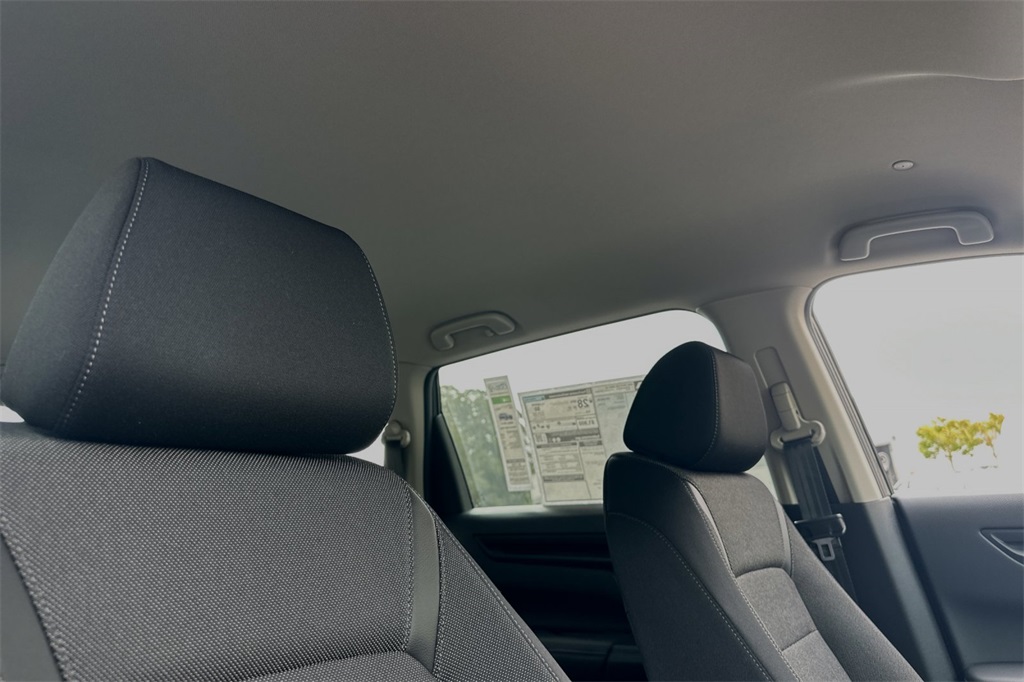 2025 Honda CR-V LX photo 15