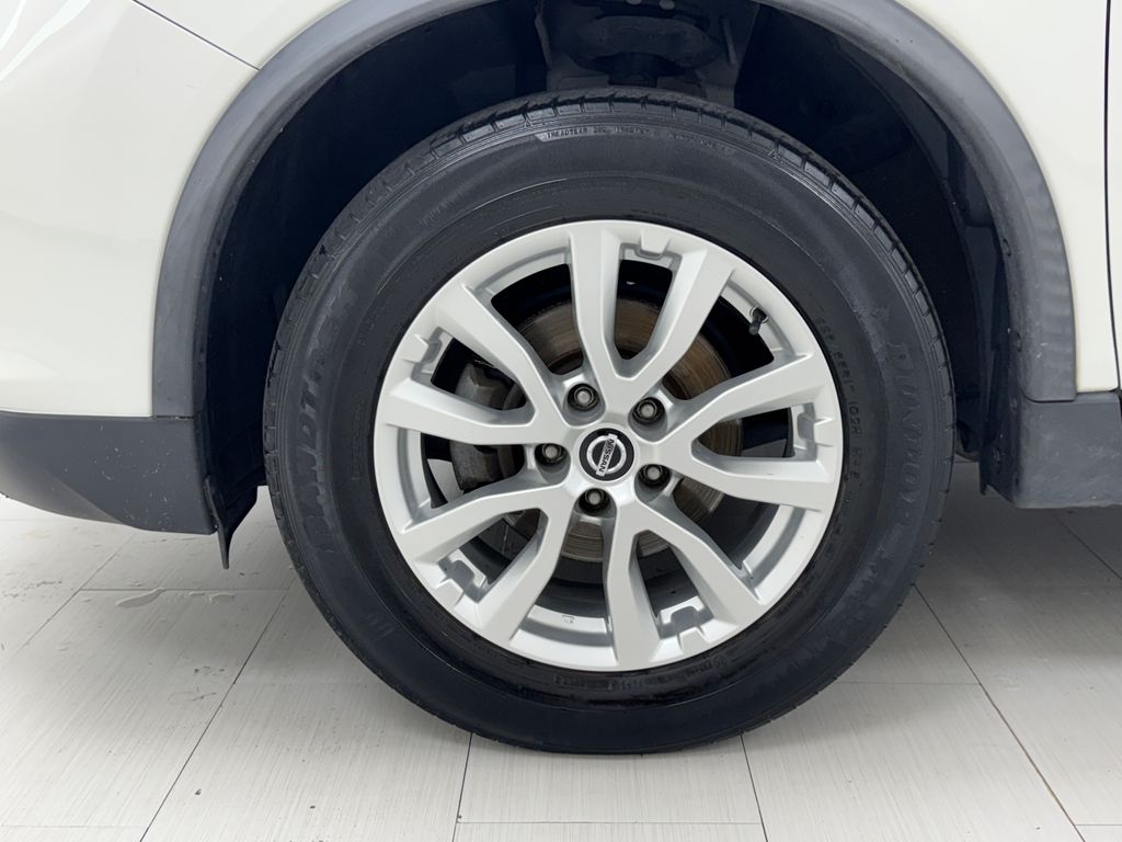 2020 Nissan Rogue SV photo 35