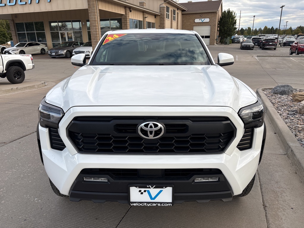 2024 Toyota Tacoma TRD Off-Road photo 2