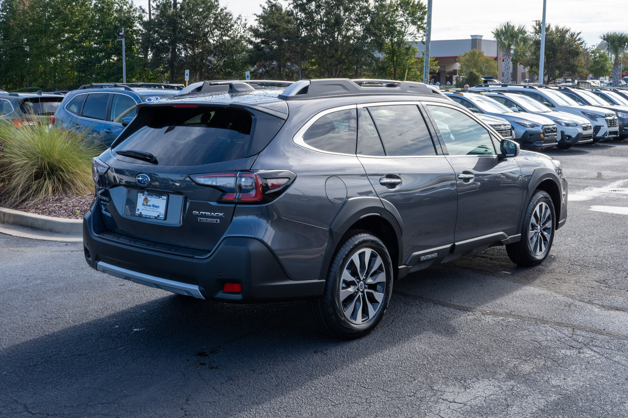 2025 Subaru Outback Touring photo 2