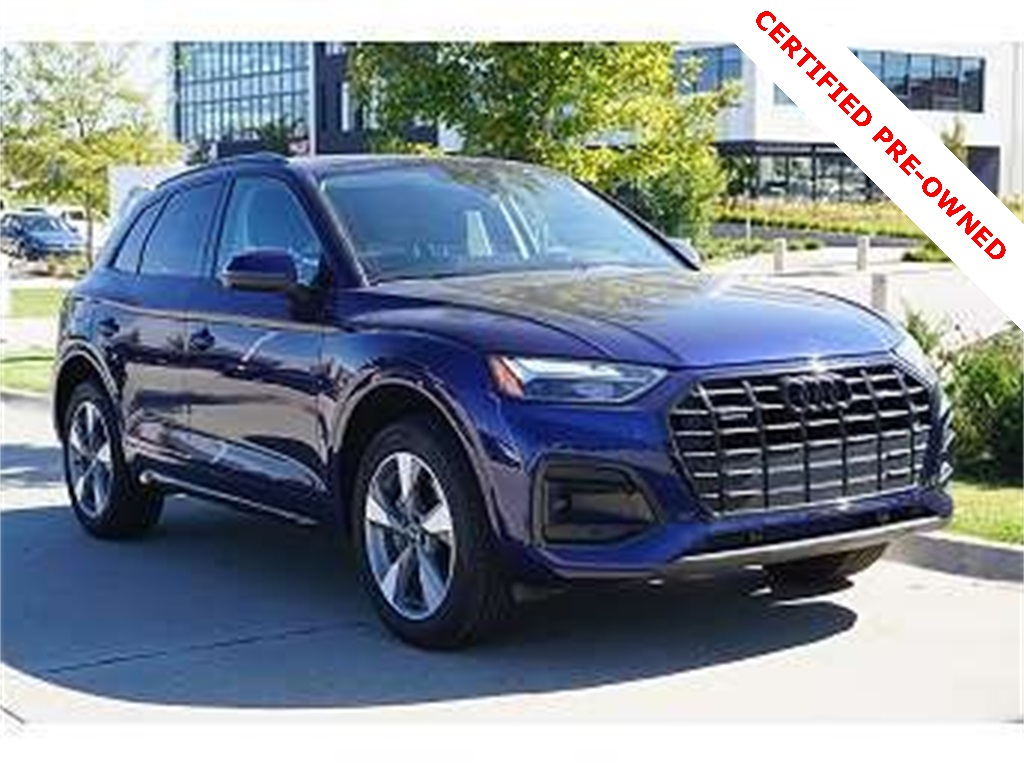 2025 Audi Q5 Premium's photo