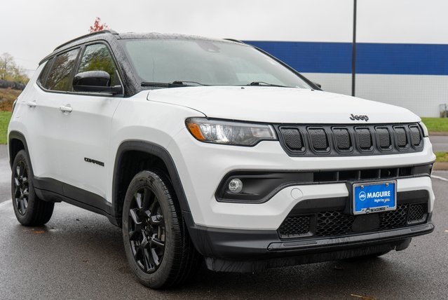 2022 Jeep Compass Altitude photo 3