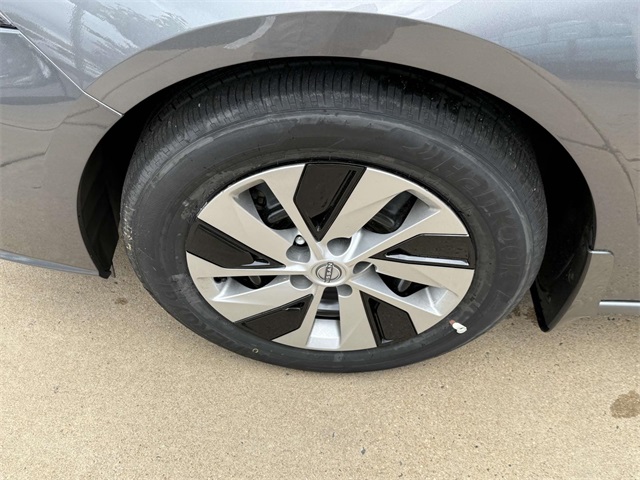 2025 Nissan Altima 2.5 S photo 18