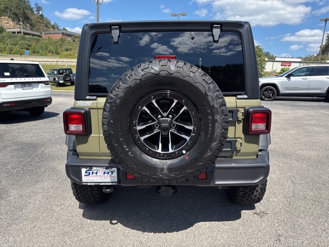 2025 Jeep Wrangler Willys photo 4