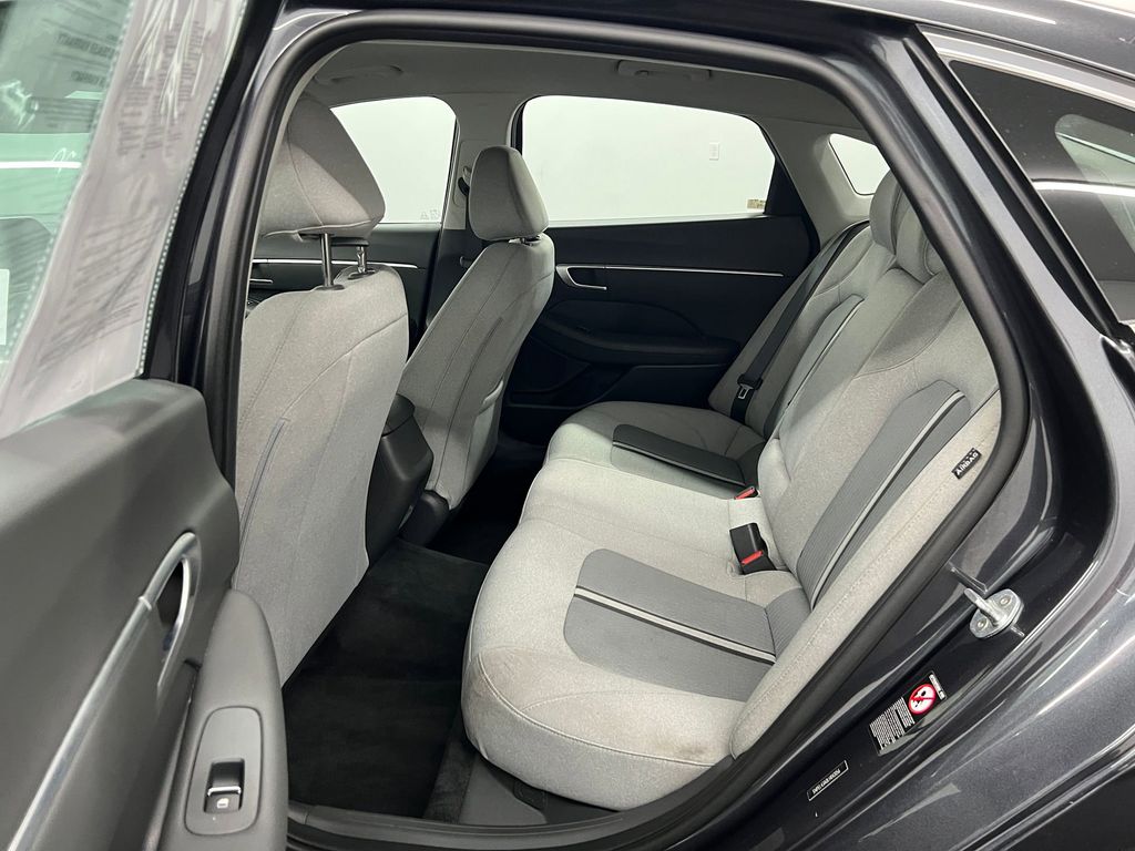 2020 Hyundai Sonata SEL photo 9