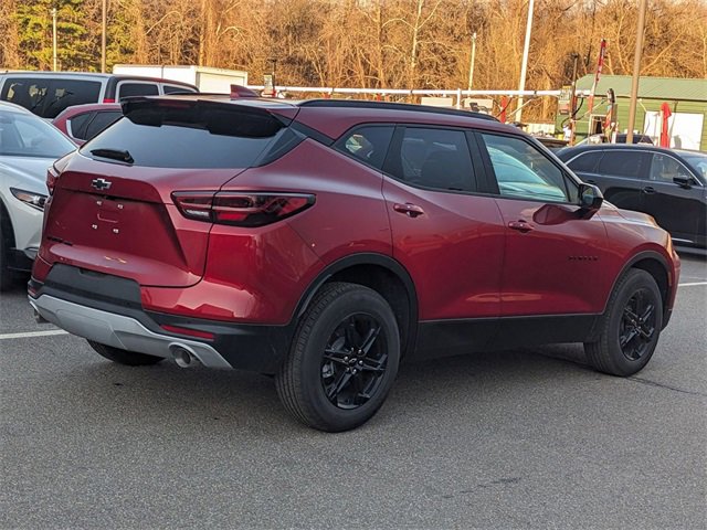 2025 Chevrolet Blazer 2LT photo 3