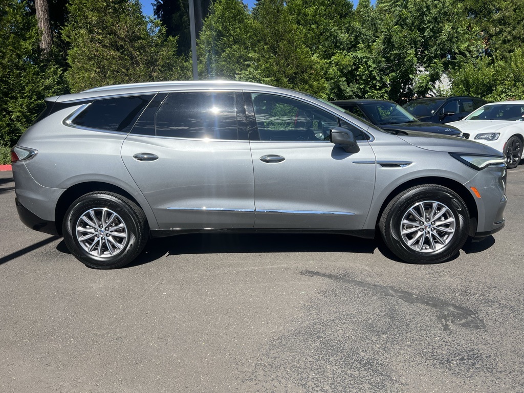 2024 Buick Enclave Premium photo 2
