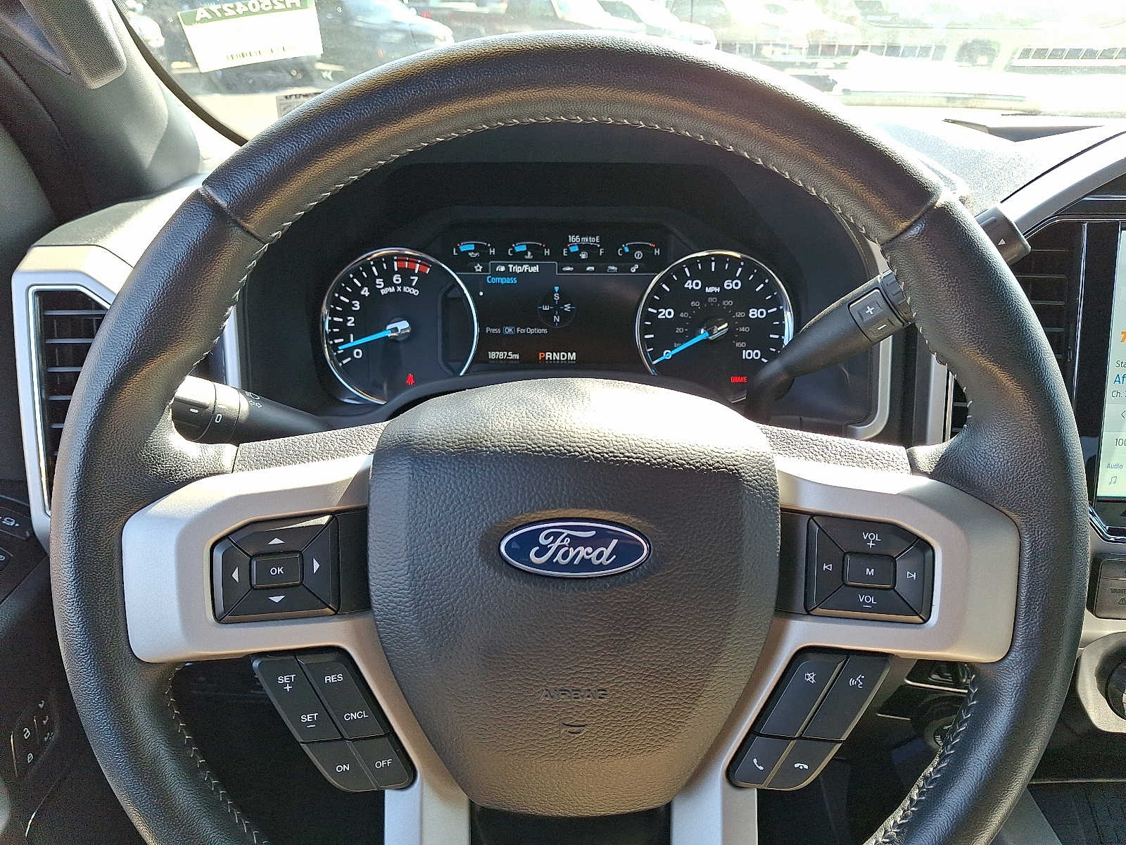 2022 Ford F-250 Lariat photo 19