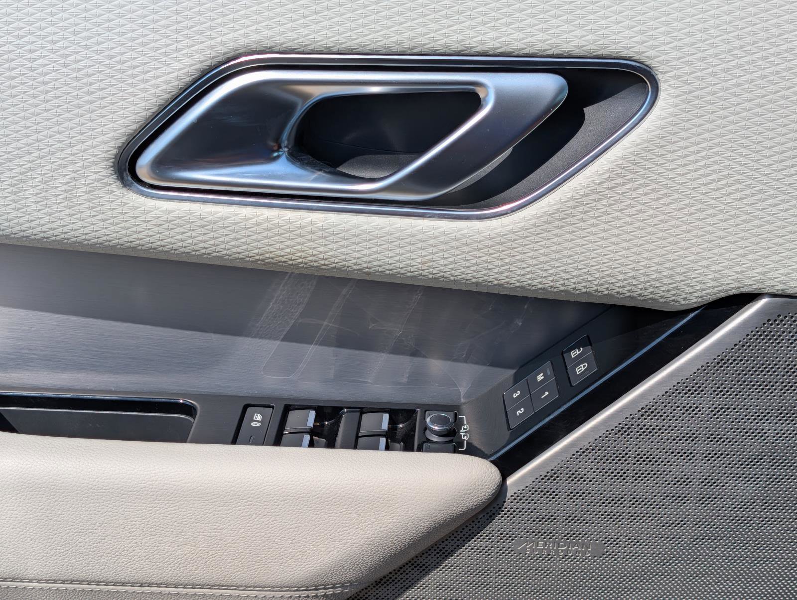 2021 Land Rover Range Rover Velar P340 R-Dynamic S photo 22