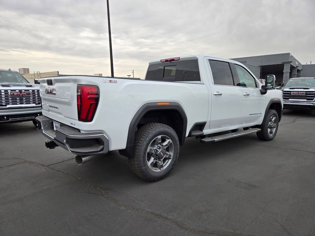 2025 Gmc Sierra 2500 HD SLT photo 4