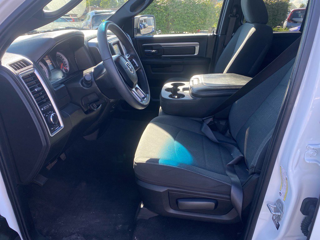 2022 Ram 1500 Classic Warlock photo 9