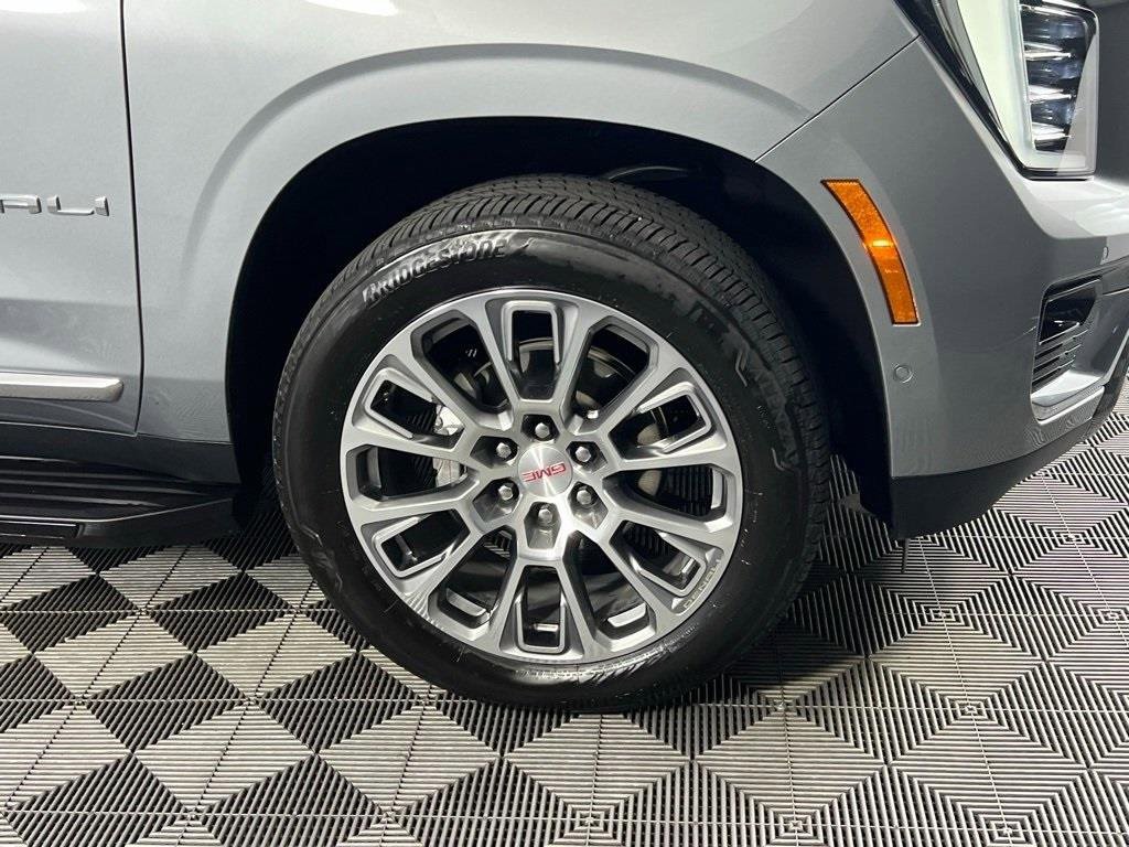 2025 GMC YUKON - Image 2