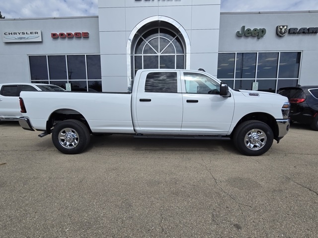 2026 Ram 2500 Tradesman photo 2