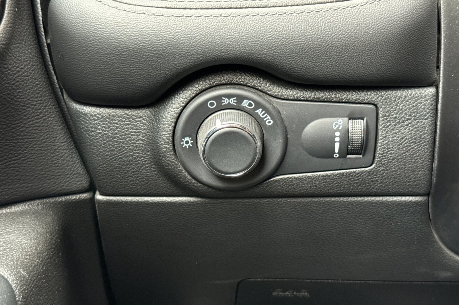 2024 Dodge Durango SXT photo 29