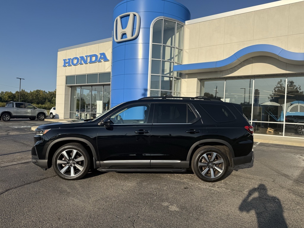 2023 Honda Pilot Elite photo 4