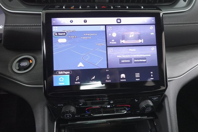 2025 Jeep Grand Cherokee Limited photo 15