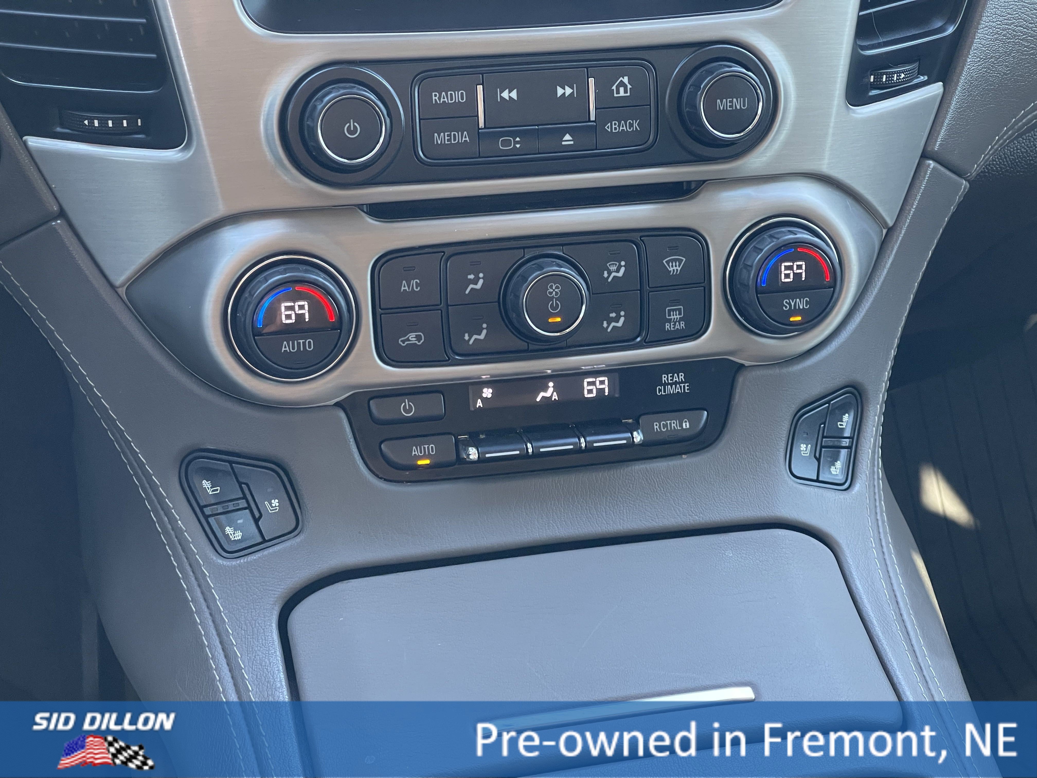 2020 Gmc Yukon XL Denali photo 3