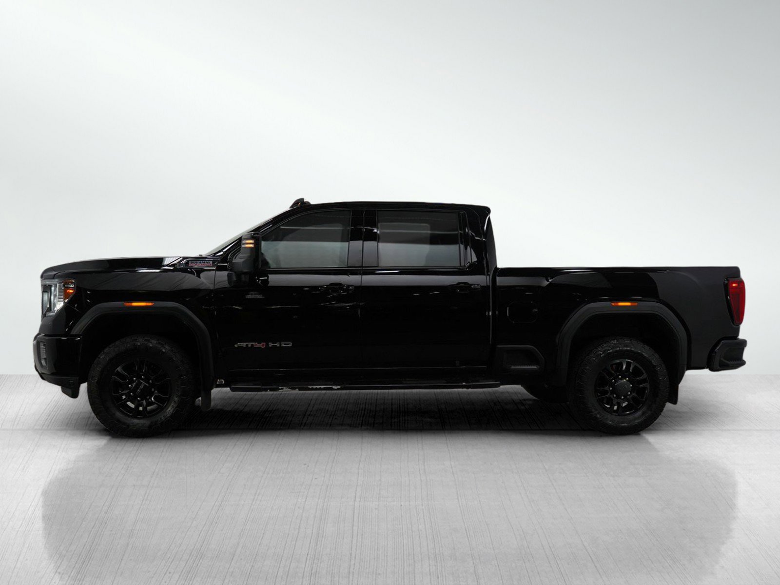 Used 2022 GMC Sierra 2500HD AT4 with VIN 1GT19PEY0NF102534 for sale in Roseville, Minnesota