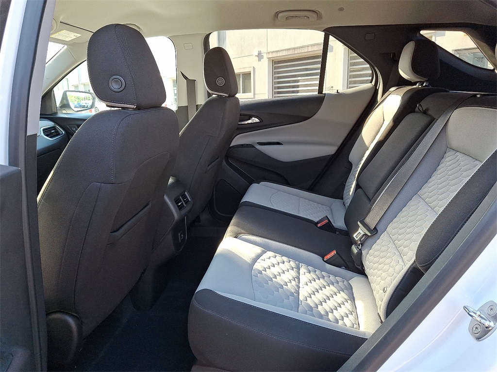 2021 Chevrolet Equinox LT photo 10