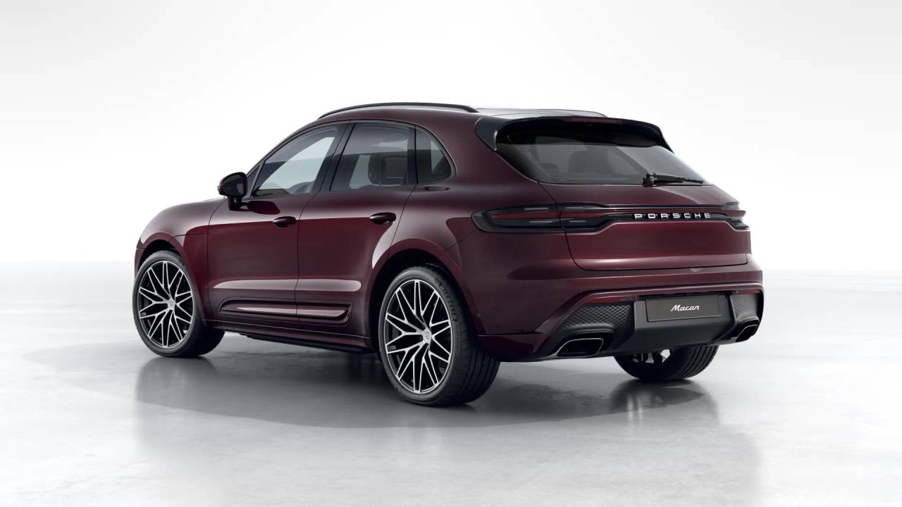 2026 Porsche Macan T photo 3