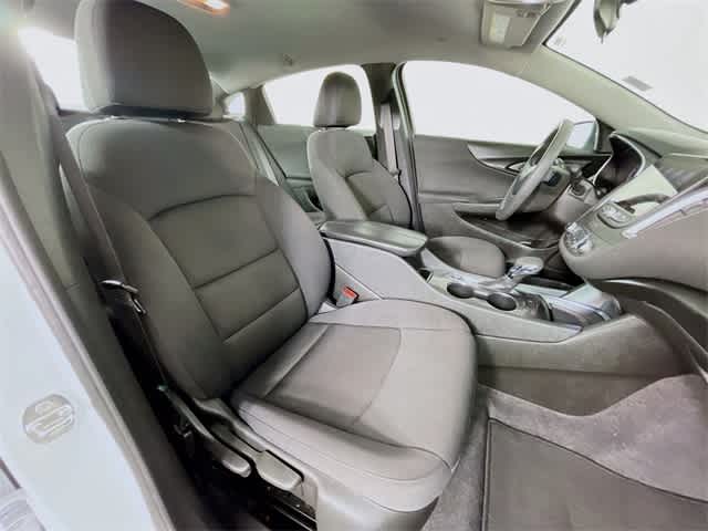 2023 Chevrolet Malibu 1LT photo 25