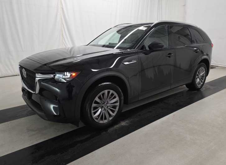 2025 Mazda CX-90 Preferred Package's photo