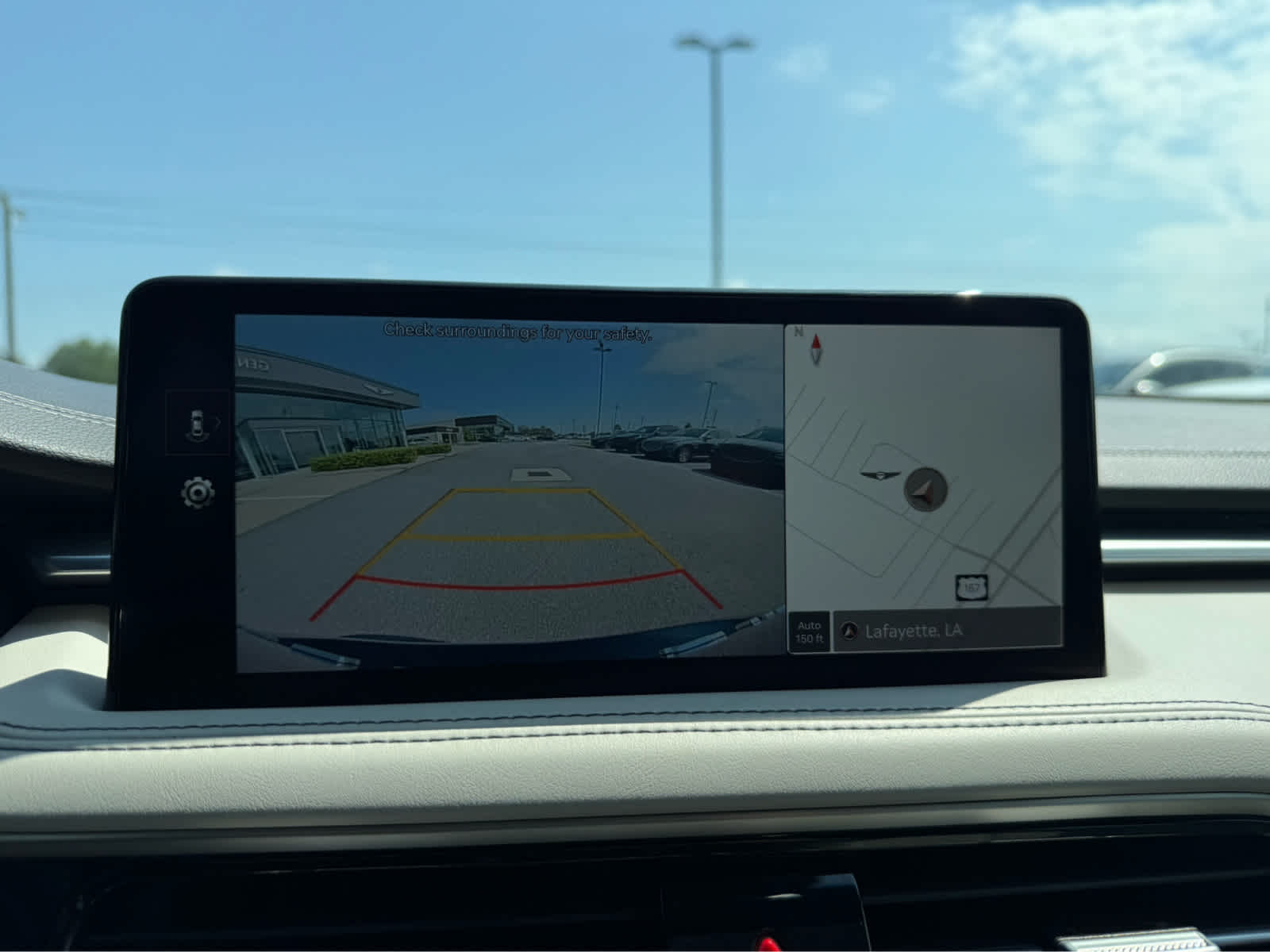 2024 Genesis G70 2.5T photo 9