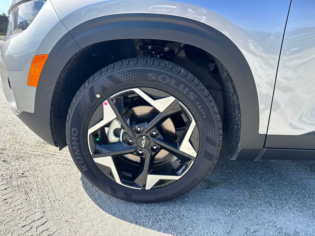 2026 Kia Seltos S photo 9