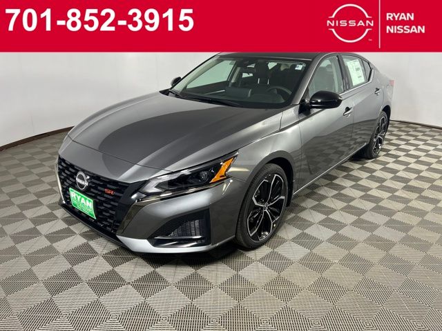 2025 Nissan Altima 2.5 SR photo 9