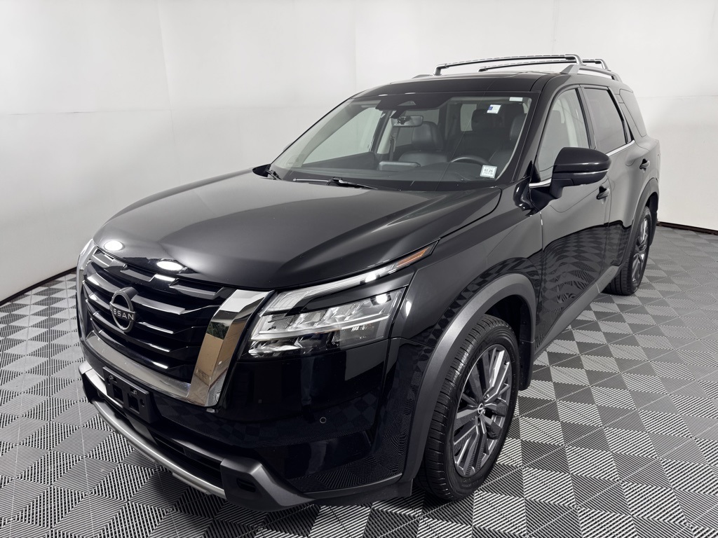 2023 Nissan Pathfinder SL photo 7