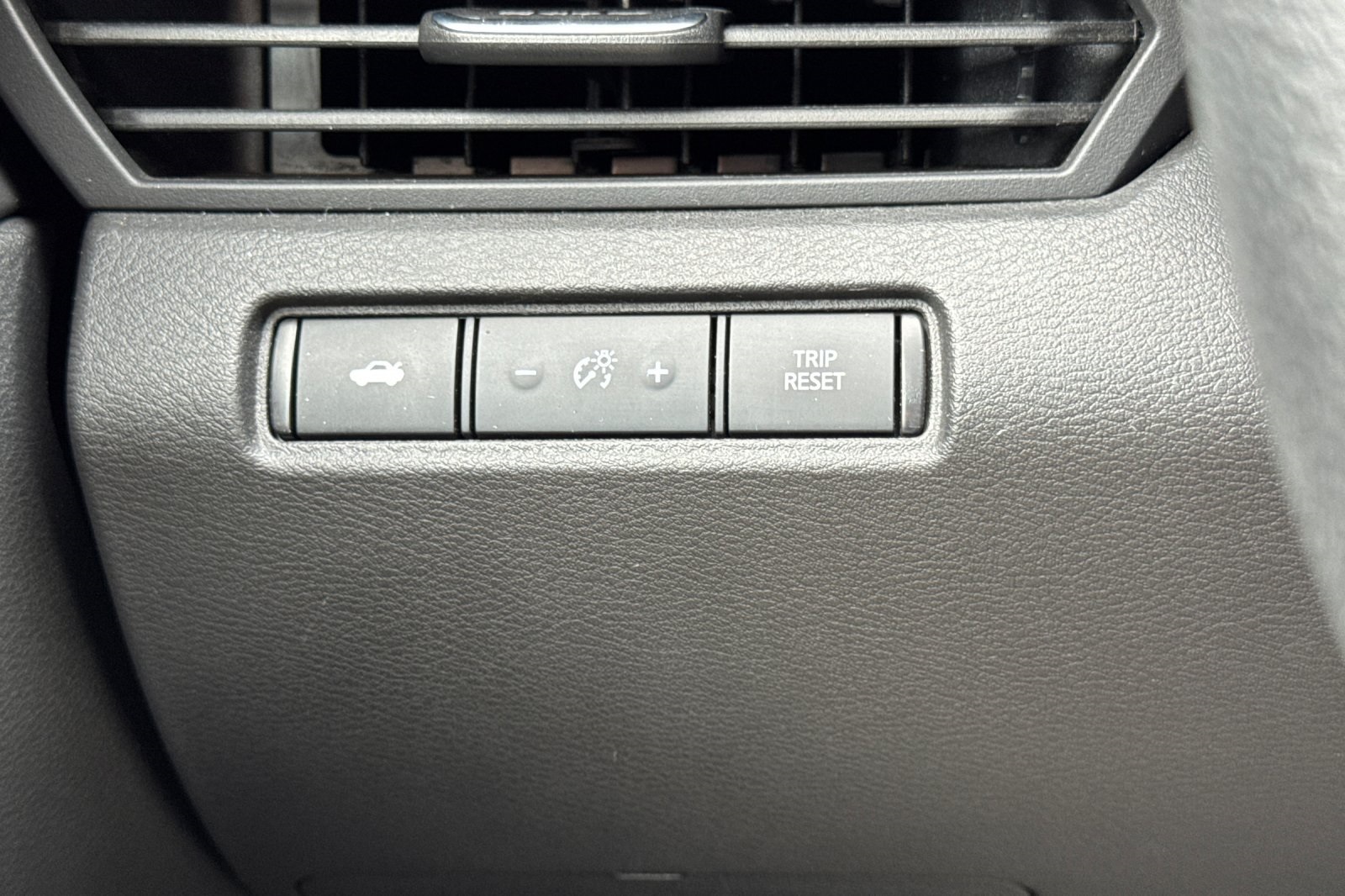 2024 Nissan Altima 2.5 SV photo 31