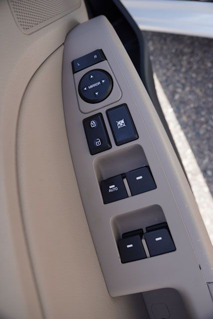 2020 Hyundai Elantra Limited photo 19