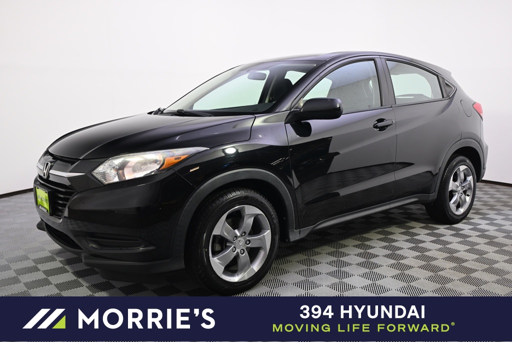 Used 2018 Honda HR-V LX with VIN 3CZRU6H33JG702785 for sale in St. Louis Park, Minnesota