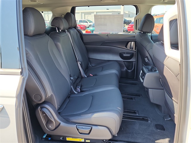 2026 Kia Carnival SX Prestige photo 15