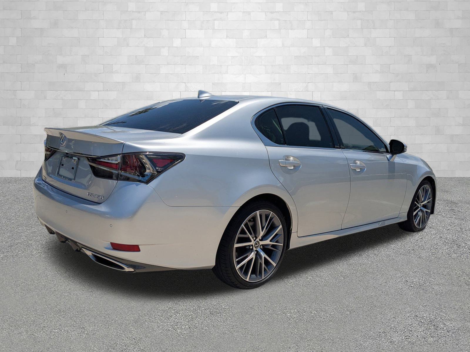 2020 Lexus GS 350 photo 2