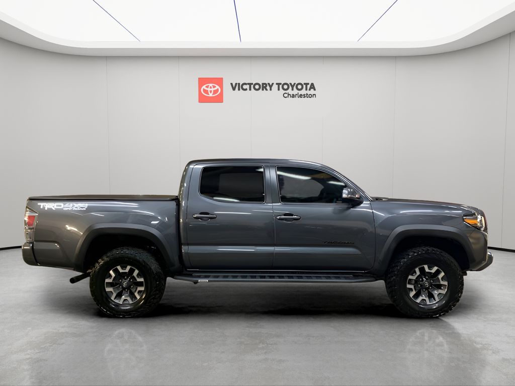 2023 Toyota Tacoma TRD Off-Road photo 4