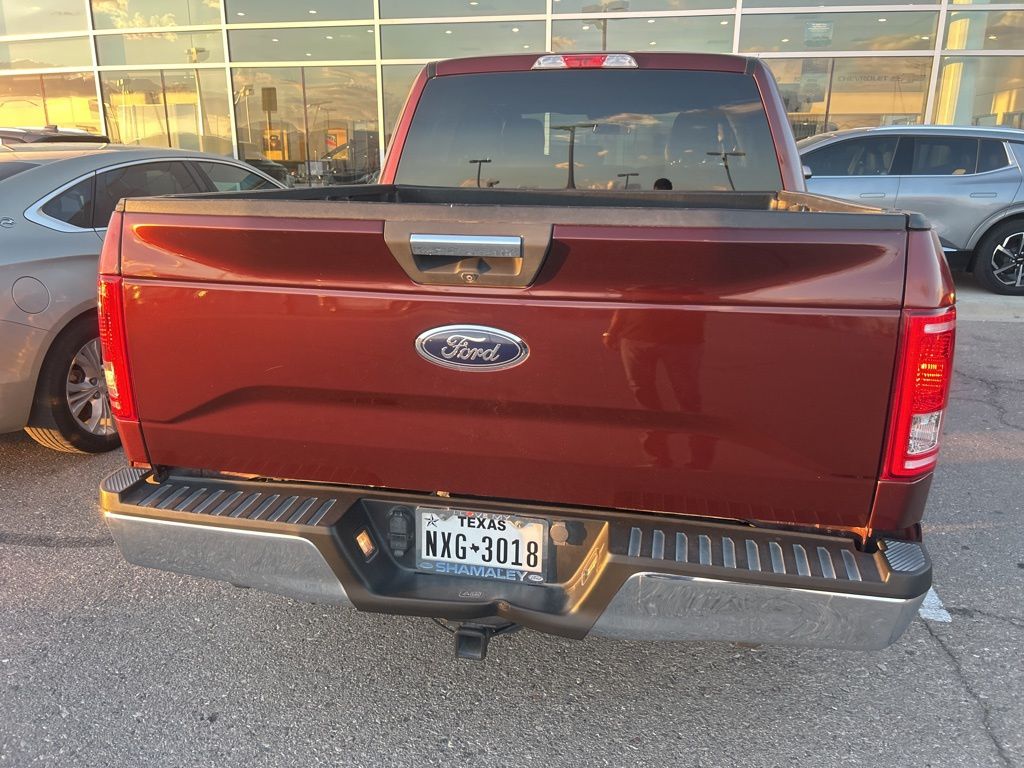 2016 Ford F-150 XLT photo 4