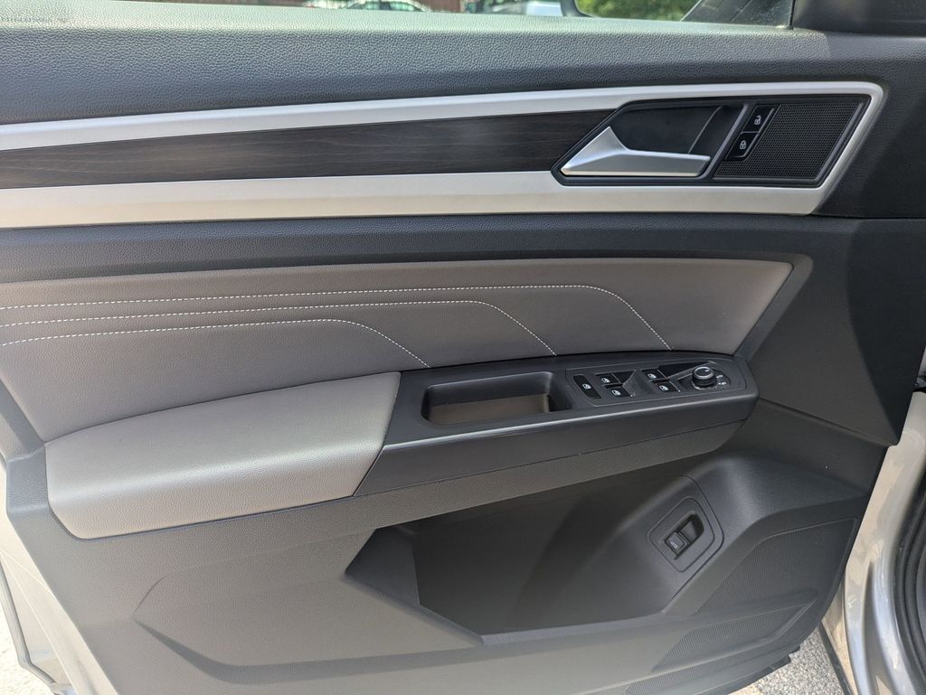 2022 Volkswagen Atlas V6 SE Technology photo 11