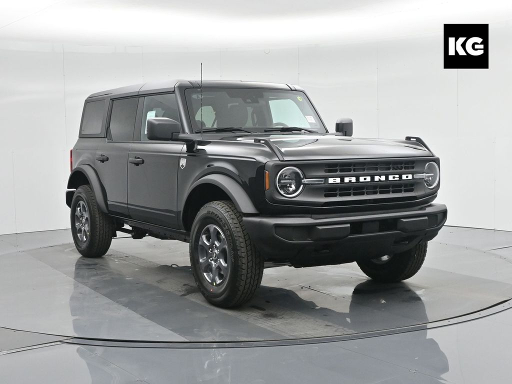 2025 Ford Bronco 4-Door Base's photo