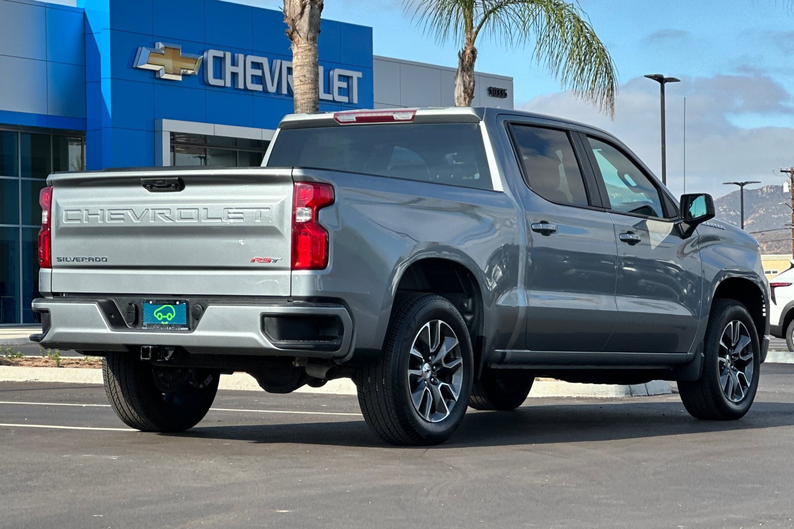 2023 Chevrolet Silverado 1500 RST photo 4