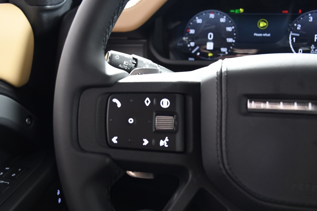 2025 Land Rover Defender 130 V8 photo 25