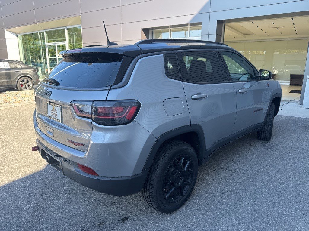2022 Jeep Compass Trailhawk photo 3