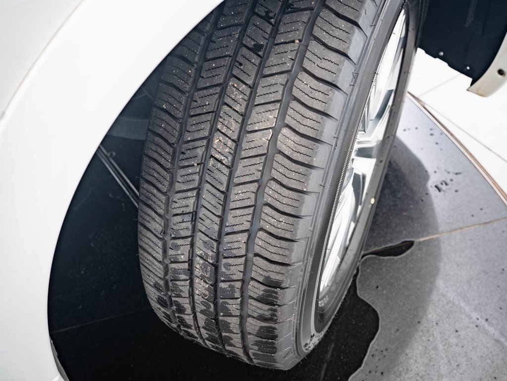 2021 Infiniti QX80 Luxe photo 42