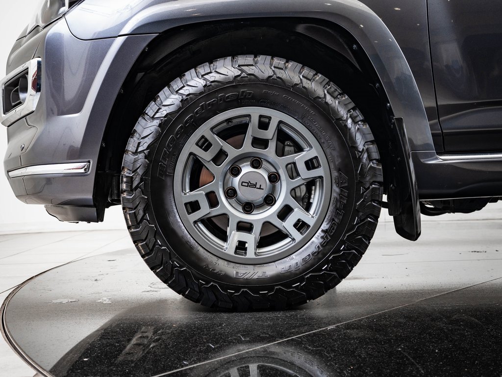 2022 Toyota 4Runner Limited photo 13