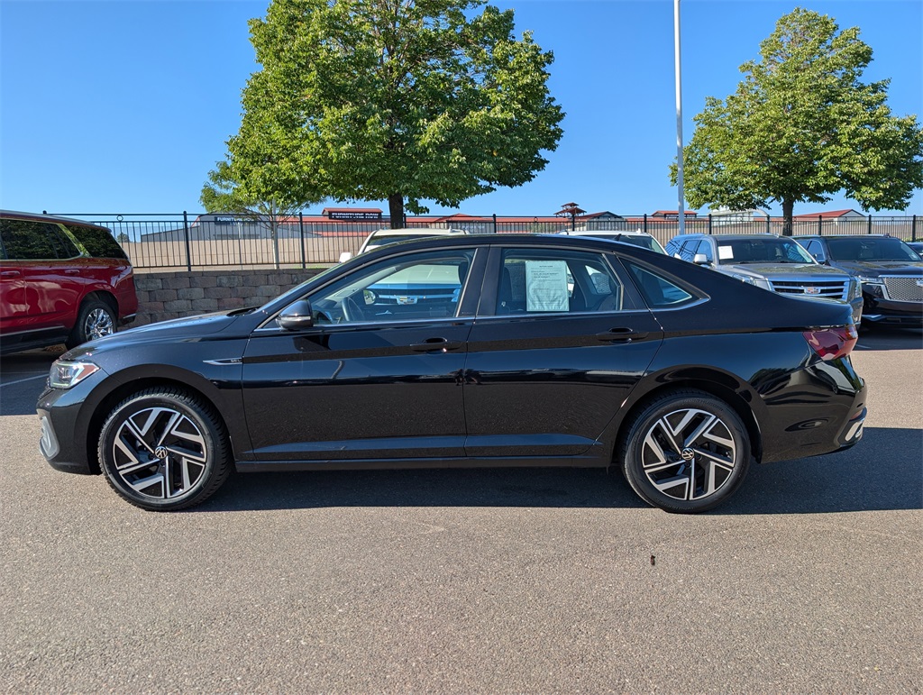 Used 2023 Volkswagen Jetta SEL with VIN 3VWGM7BU0PM055662 for sale in Lone Tree, CO