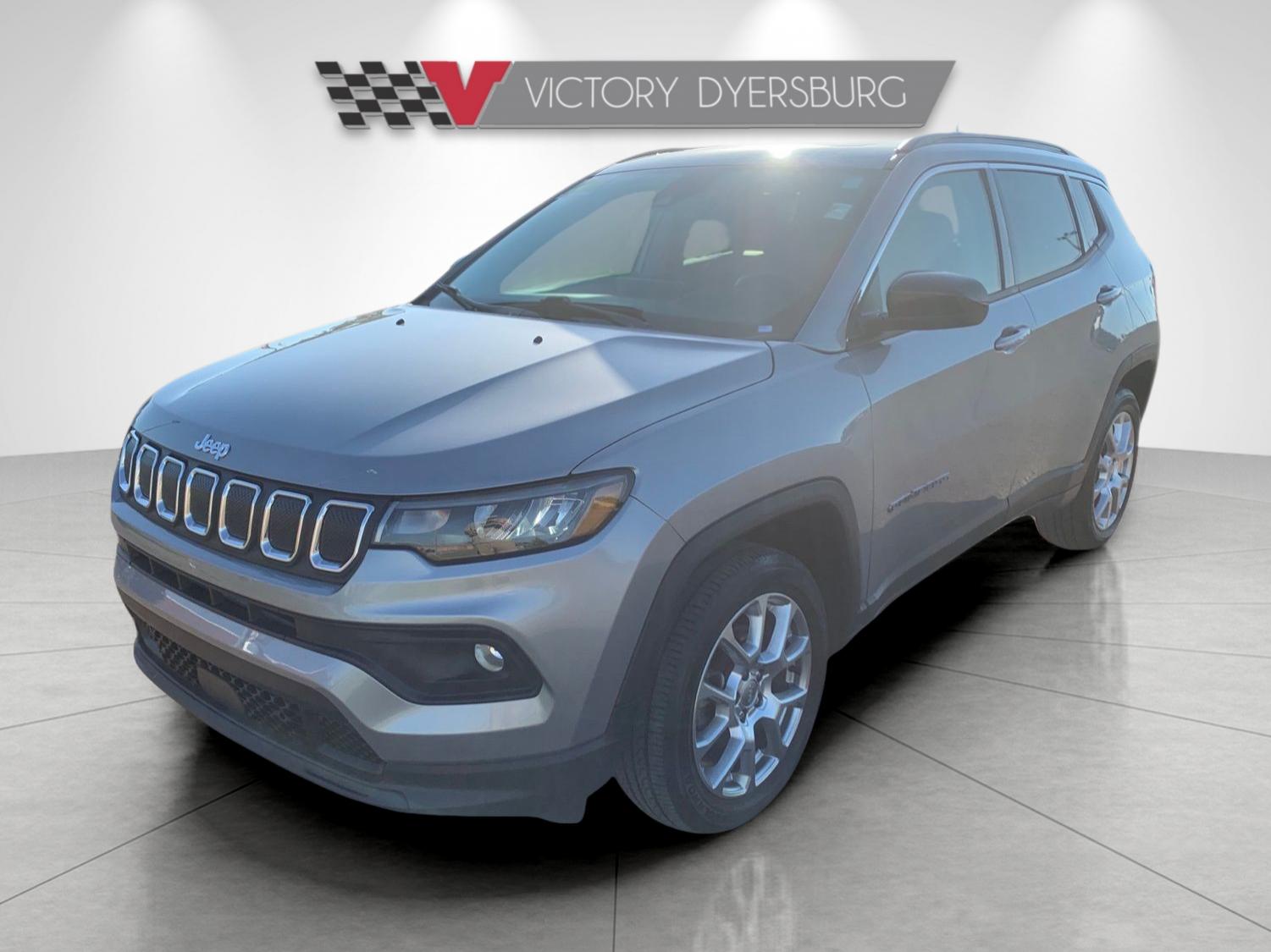2022 Jeep Compass Latitude Lux photo 3