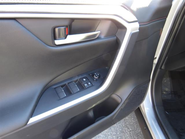 2023 Toyota RAV4 Prime XSE photo 7