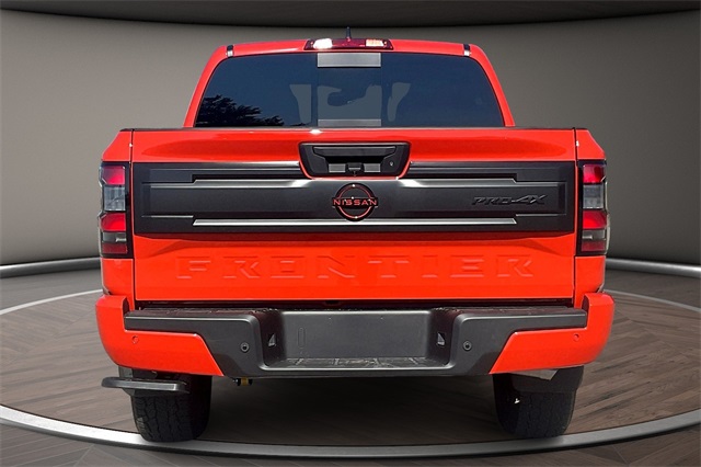 2025 Nissan Frontier PRO-4X photo 4
